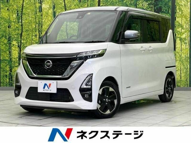 NISSAN　ROOX