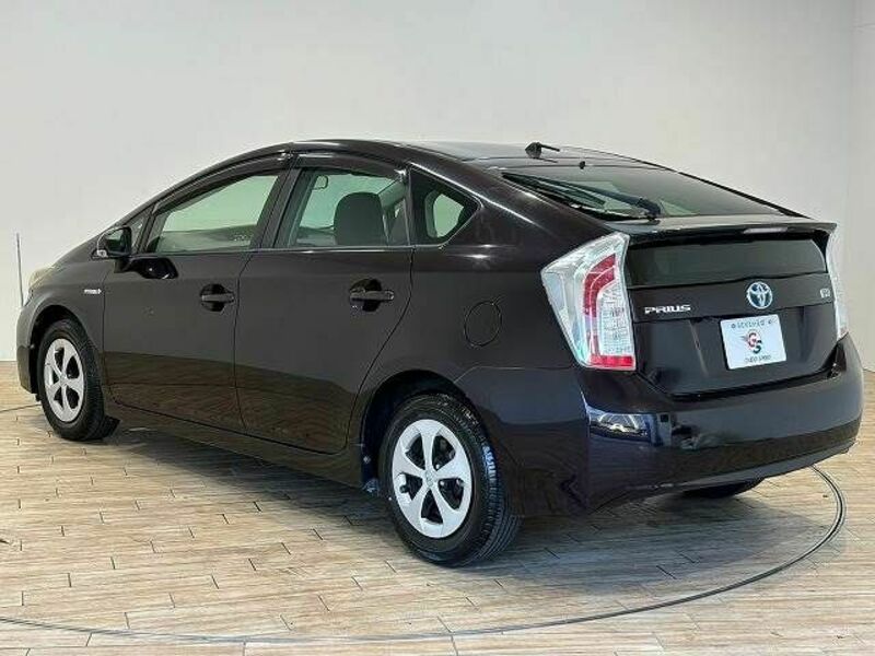 PRIUS-13