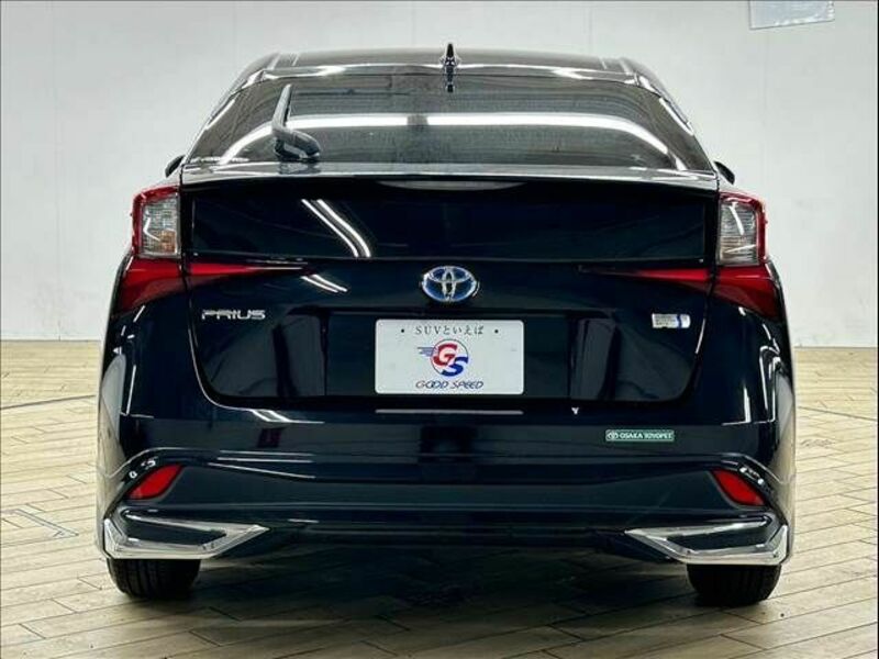 PRIUS-18