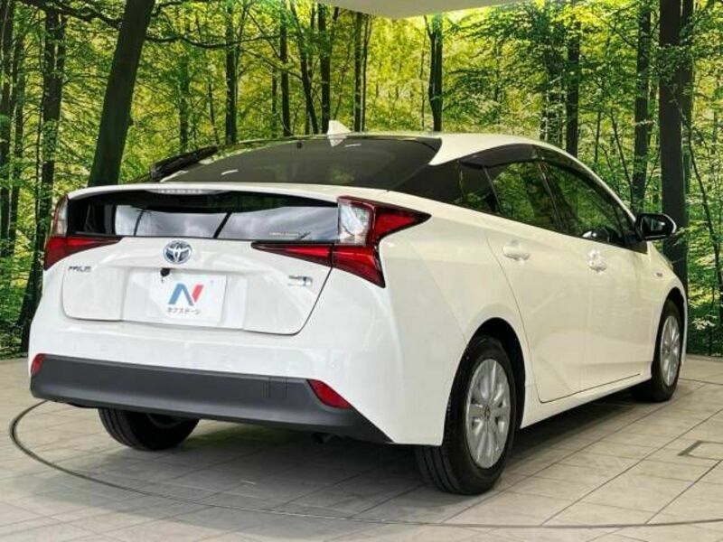 PRIUS-18