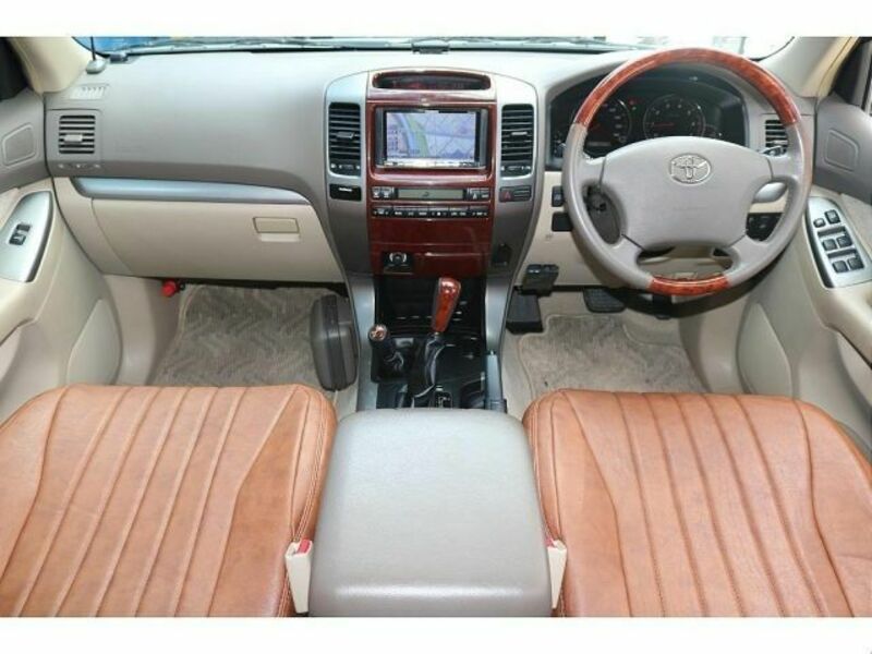 LAND CRUISER PRADO-1