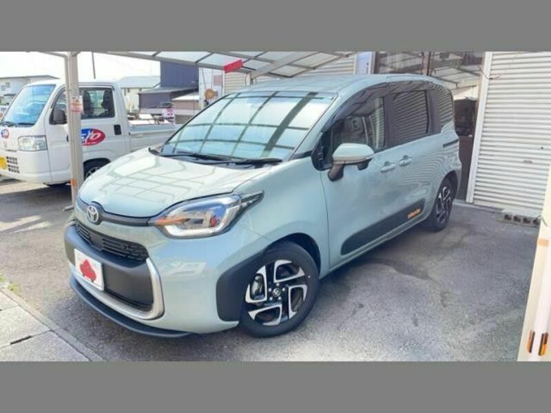 TOYOTA　SIENTA