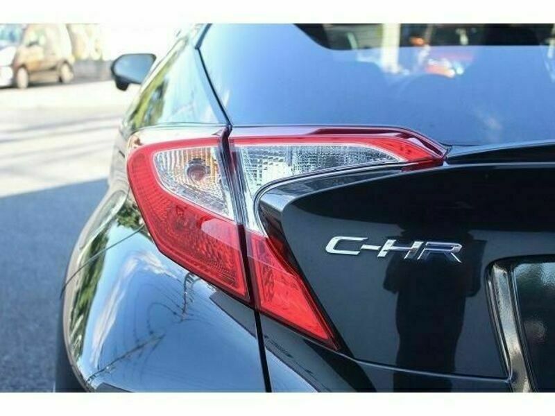 C-HR-11