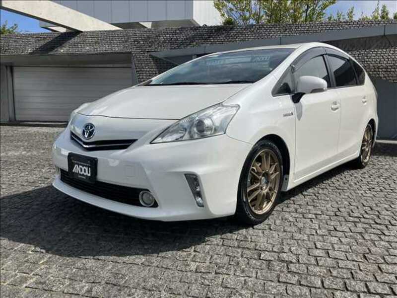 PRIUS ALPHA