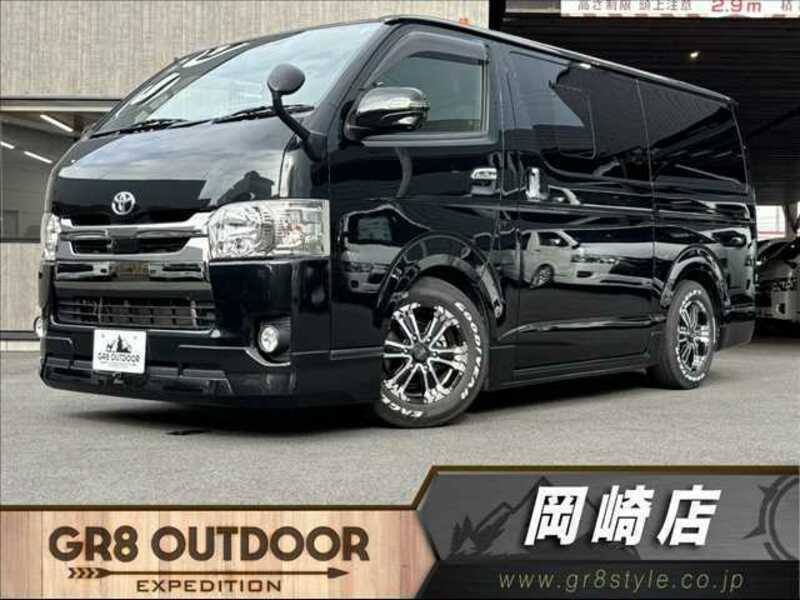 TOYOTA　HIACE VAN