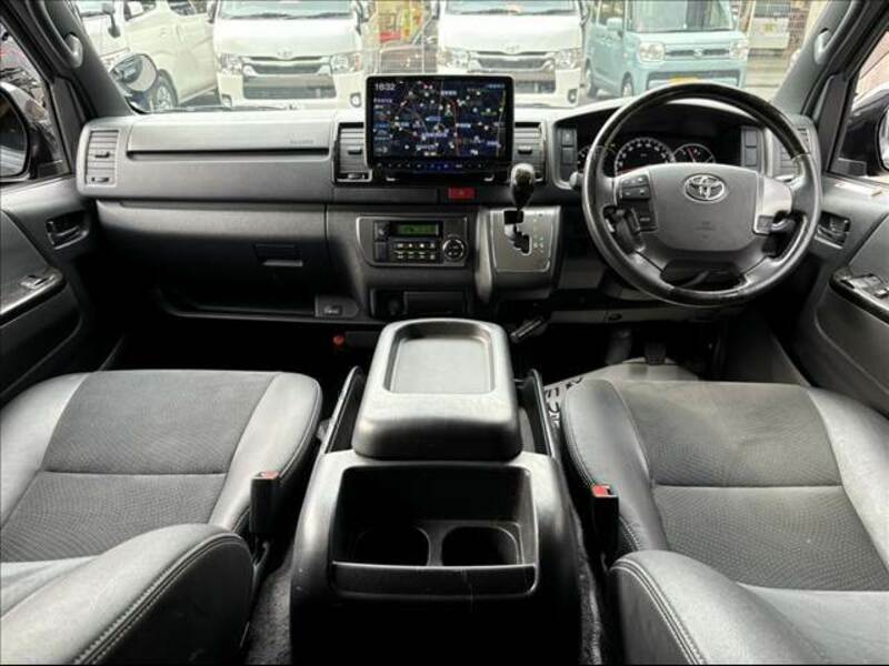 HIACE VAN-3