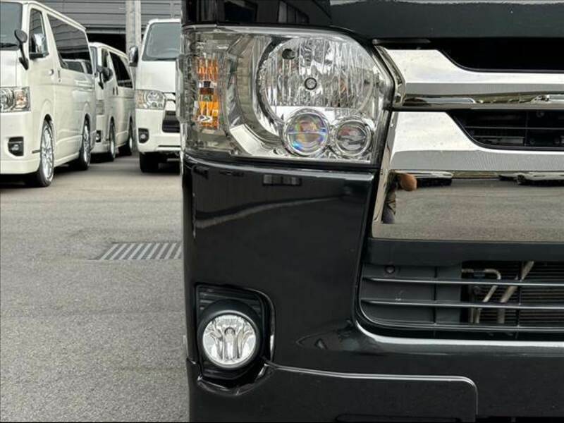 HIACE VAN-9