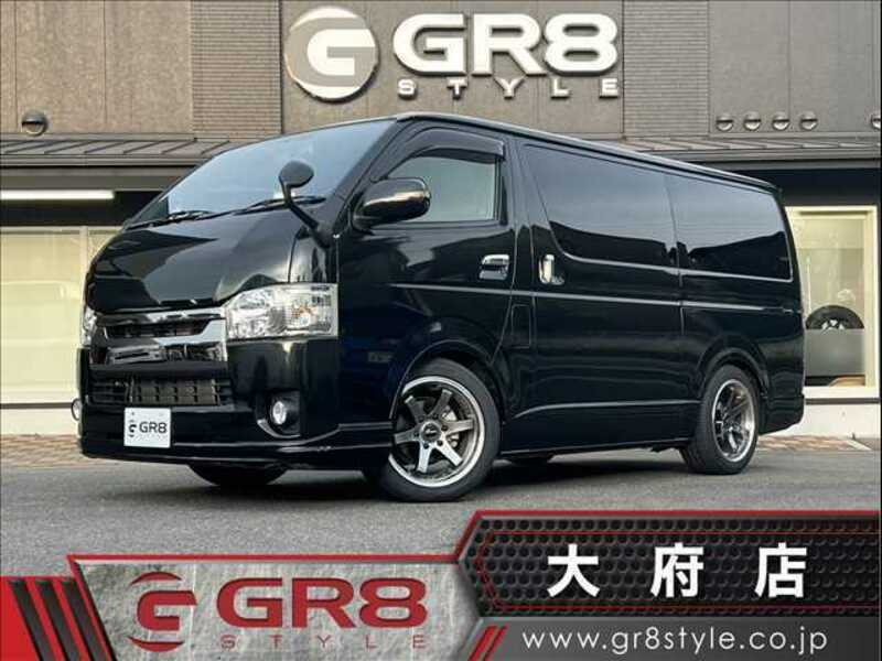 TOYOTA　HIACE VAN