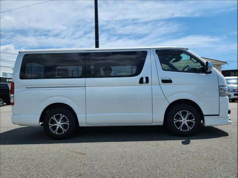 HIACE VAN-12