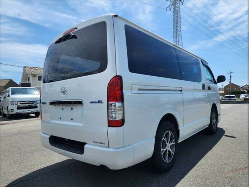 HIACE VAN-14