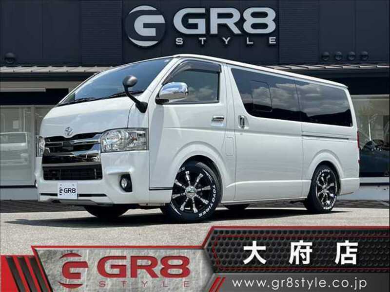 TOYOTA　HIACE VAN