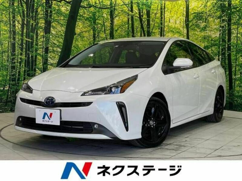 TOYOTA　PRIUS