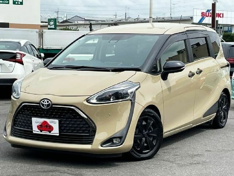 TOYOTA　SIENTA