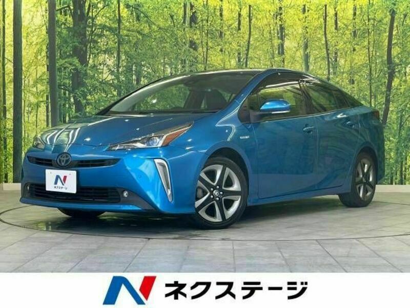 TOYOTA　PRIUS