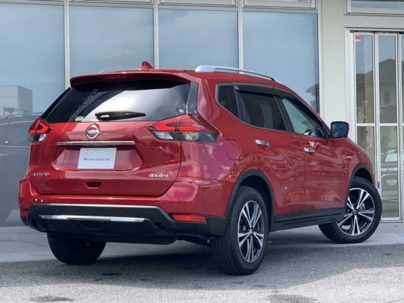 X-TRAIL-1