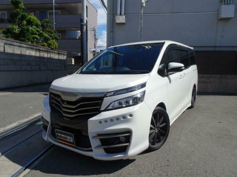 TOYOTA　VOXY