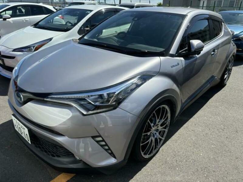 TOYOTA　C-HR