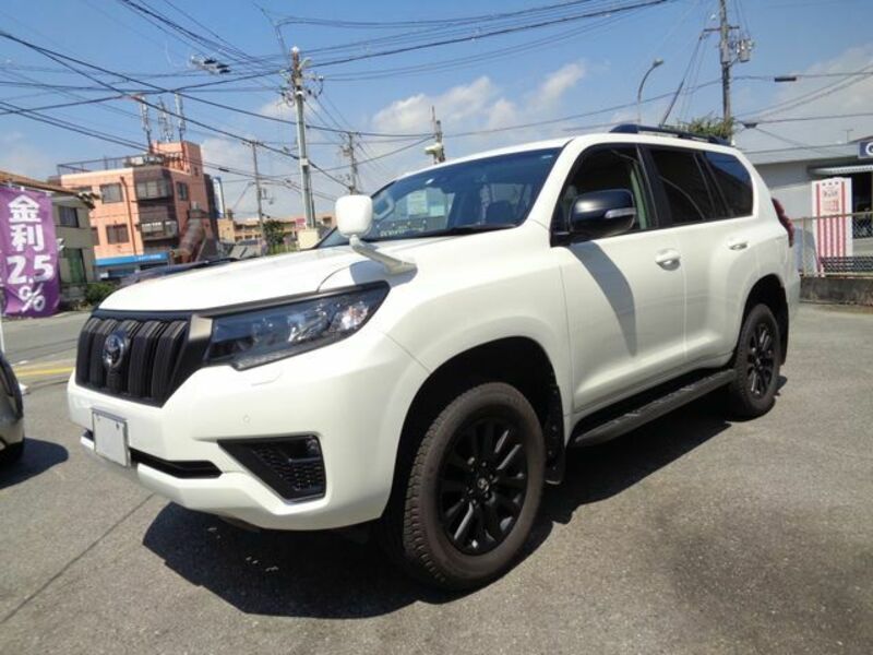 TOYOTA　LAND CRUISER PRADO