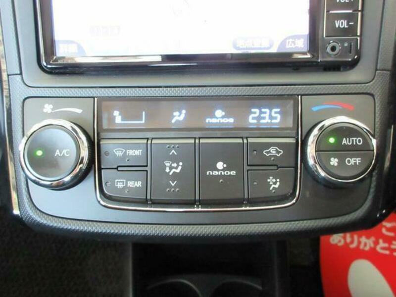 COROLLA AXIO