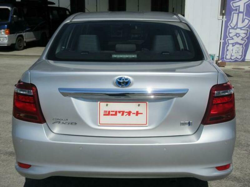 COROLLA AXIO