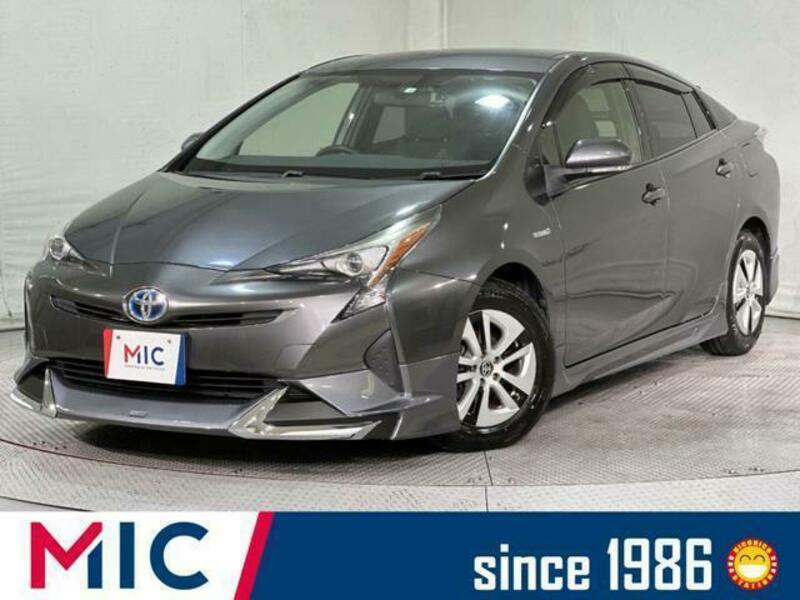 TOYOTA　PRIUS