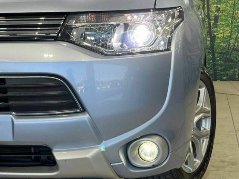 OUTLANDER PHEV-12