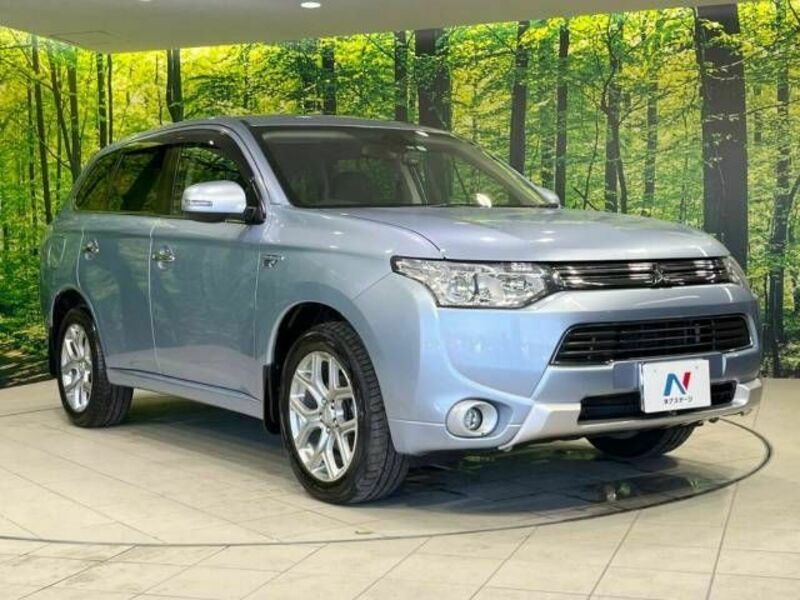 OUTLANDER PHEV-16