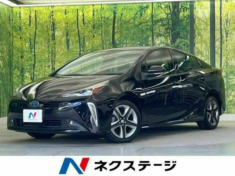 TOYOTA　PRIUS