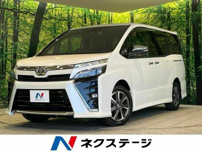 TOYOTA　VOXY