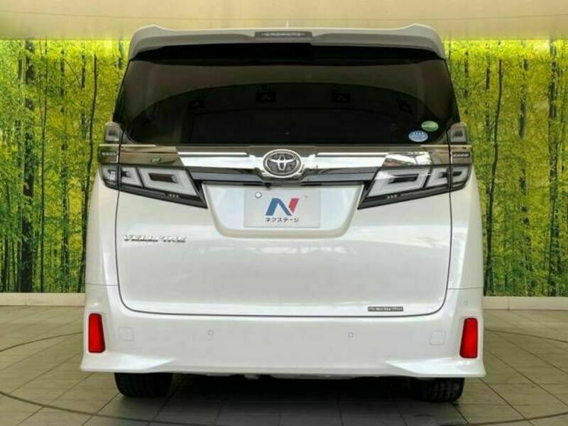 VELLFIRE-15