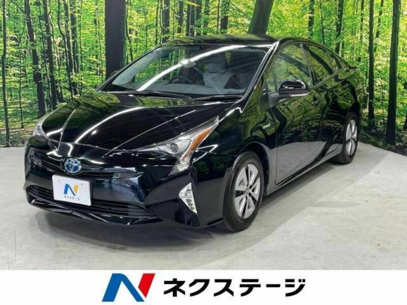 TOYOTA　PRIUS