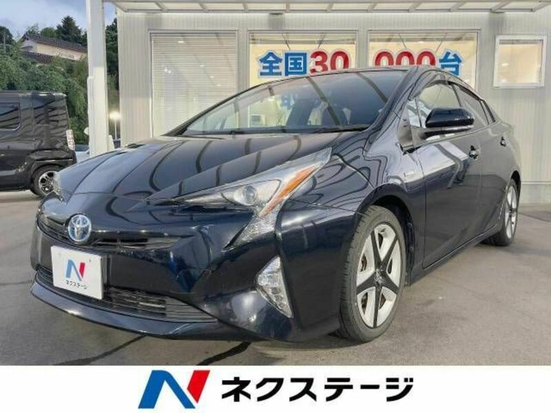 TOYOTA　PRIUS