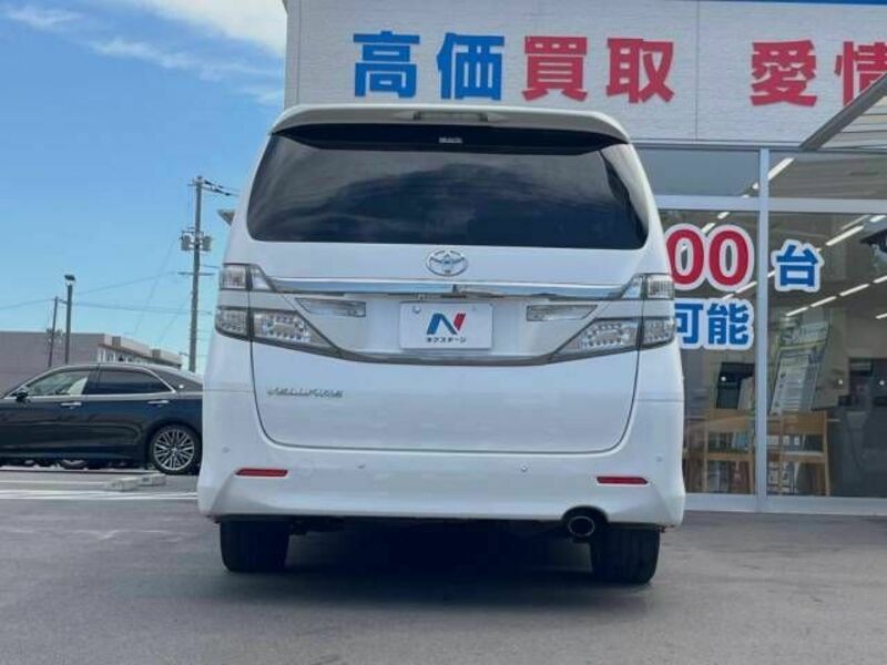 VELLFIRE-16