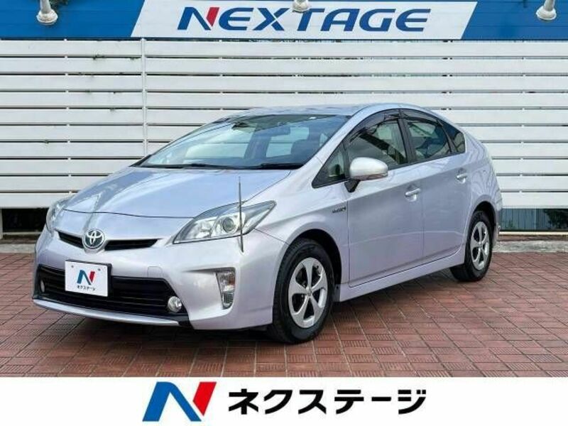 TOYOTA　PRIUS