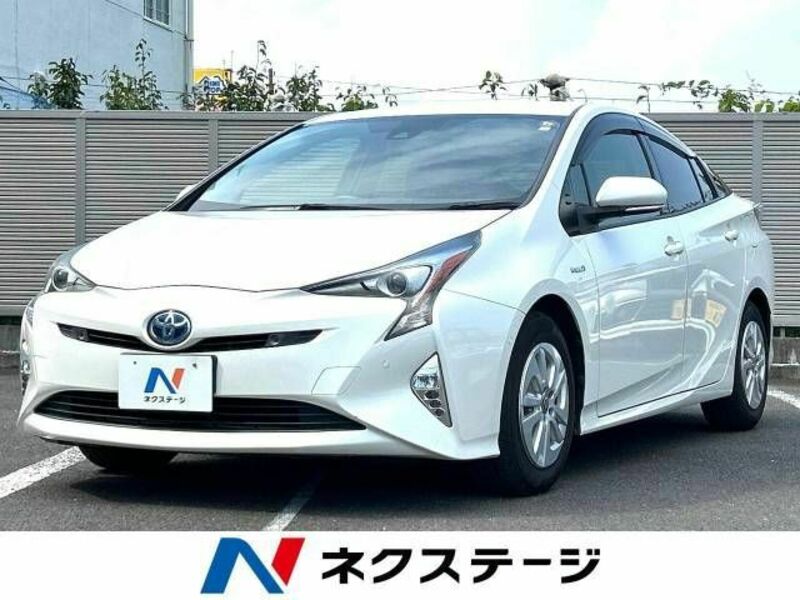 TOYOTA　PRIUS