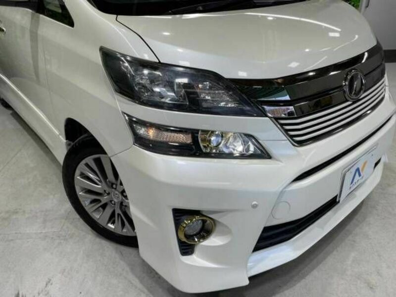 VELLFIRE-12