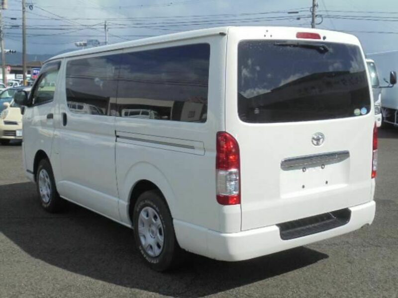 HIACE VAN-13