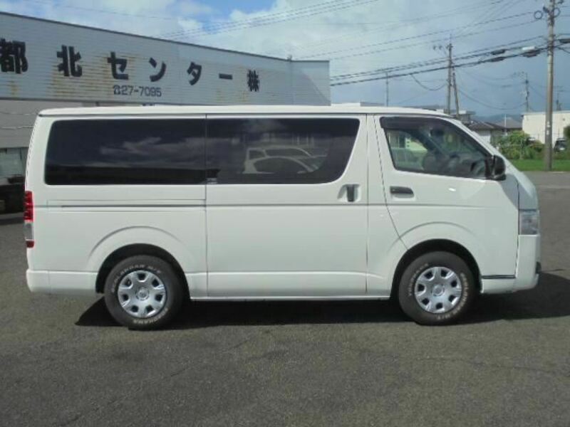 HIACE VAN-17