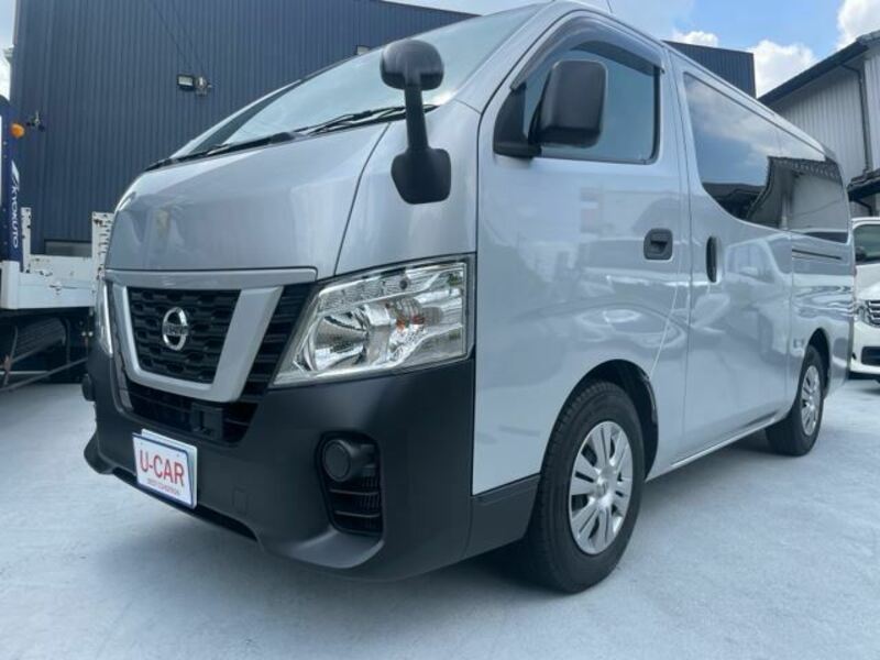 NISSAN　NV350 CARAVAN