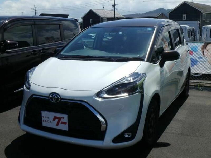 TOYOTA　SIENTA