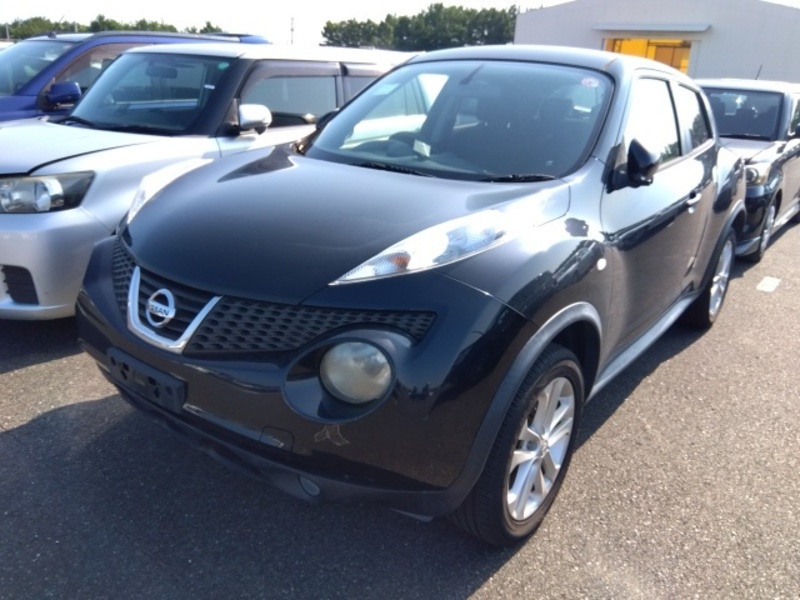 NISSAN　JUKE