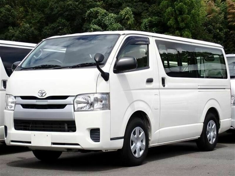 TOYOTA　HIACE VAN