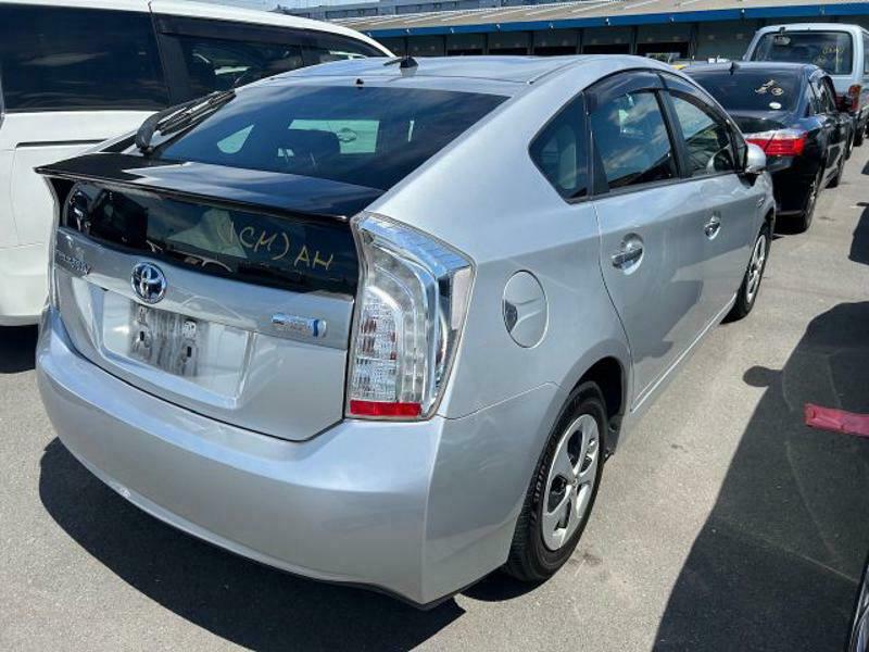 PRIUS PHV-27