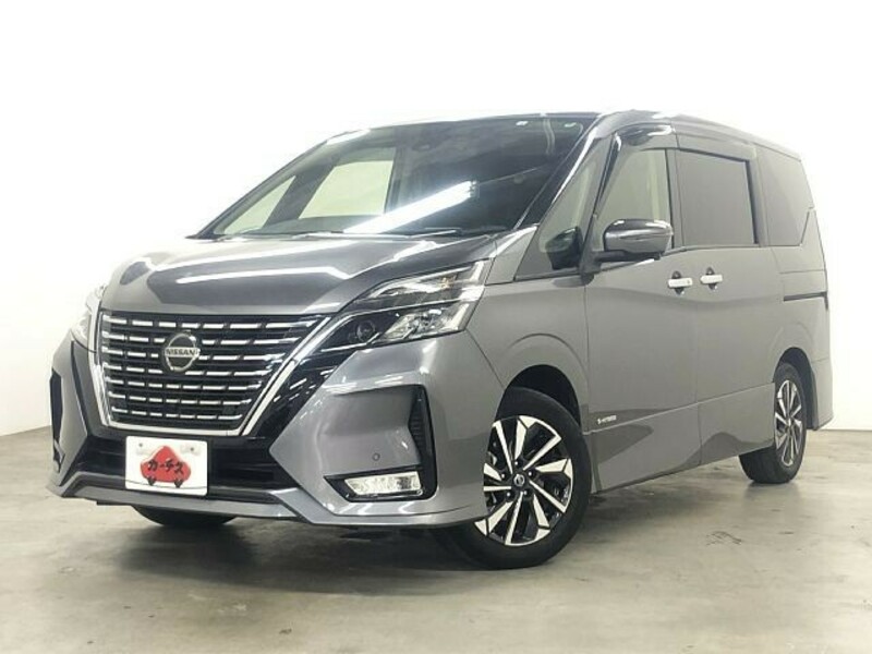 NISSAN　SERENA