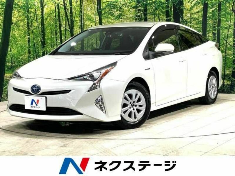 TOYOTA　PRIUS