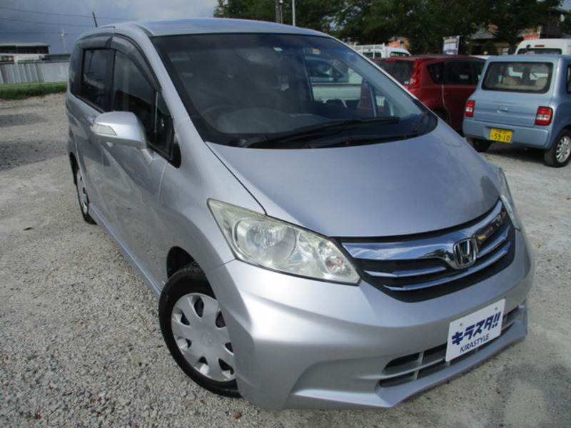 HONDA　FREED