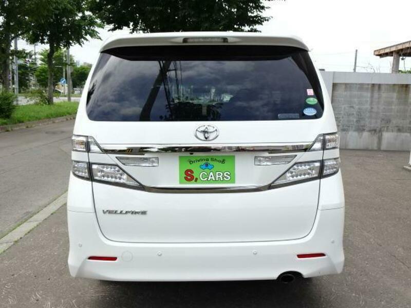 VELLFIRE-11