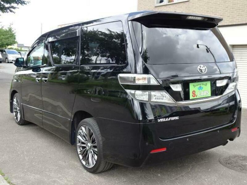 VELLFIRE-9