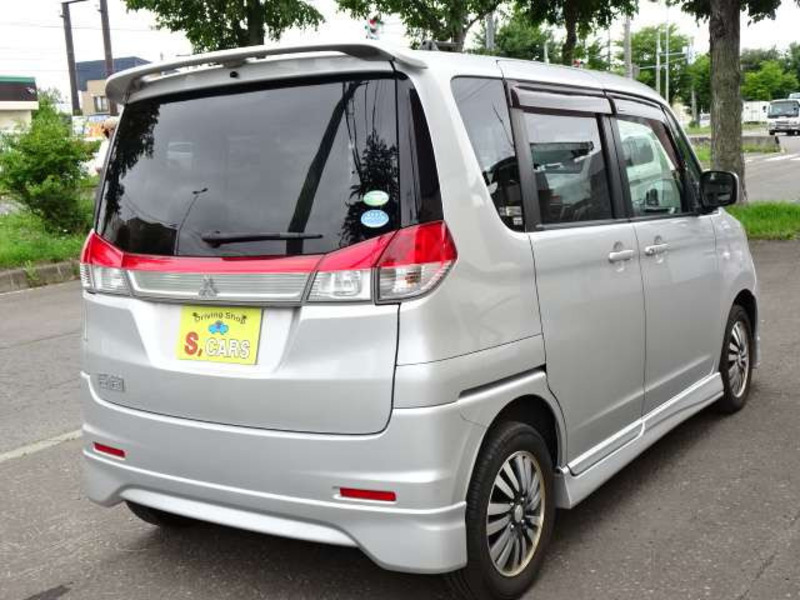 DELICA D2