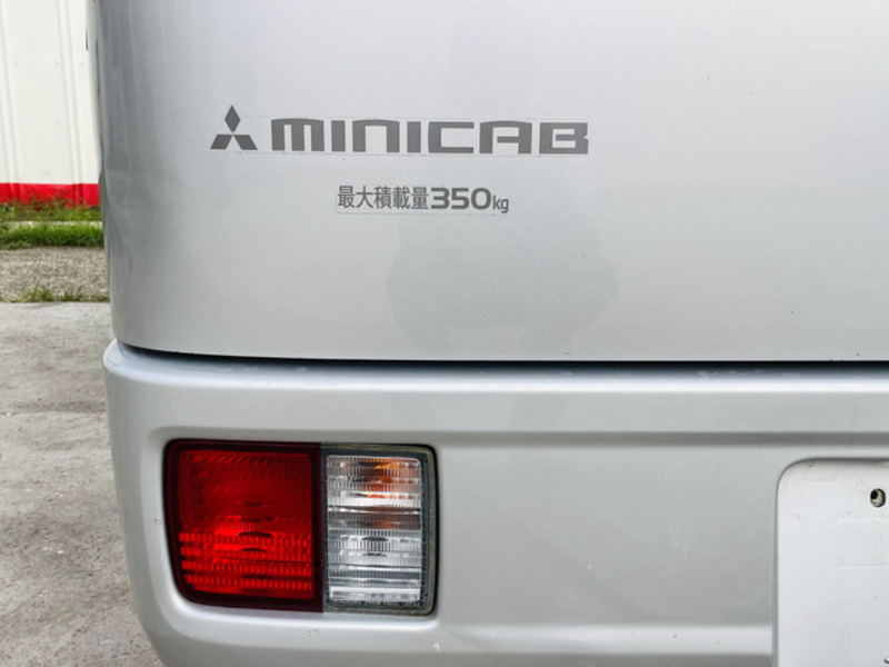 MINICAB VAN-13